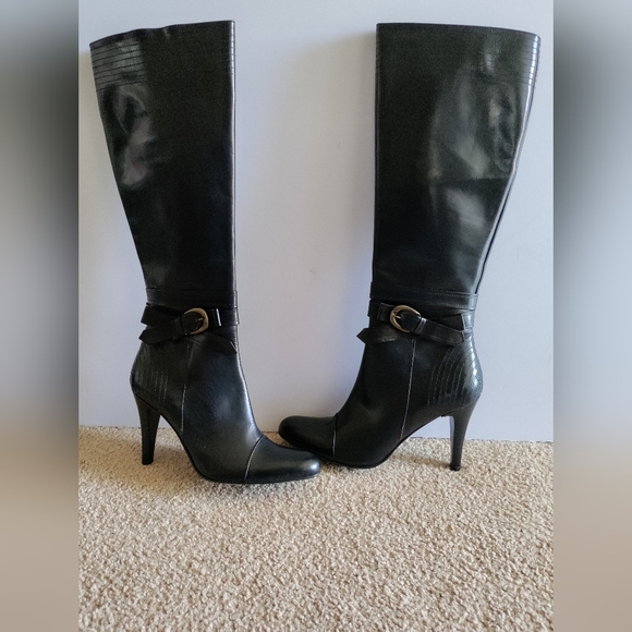 Brand New knee high black leather Charles David boots - Picture 2 of 14